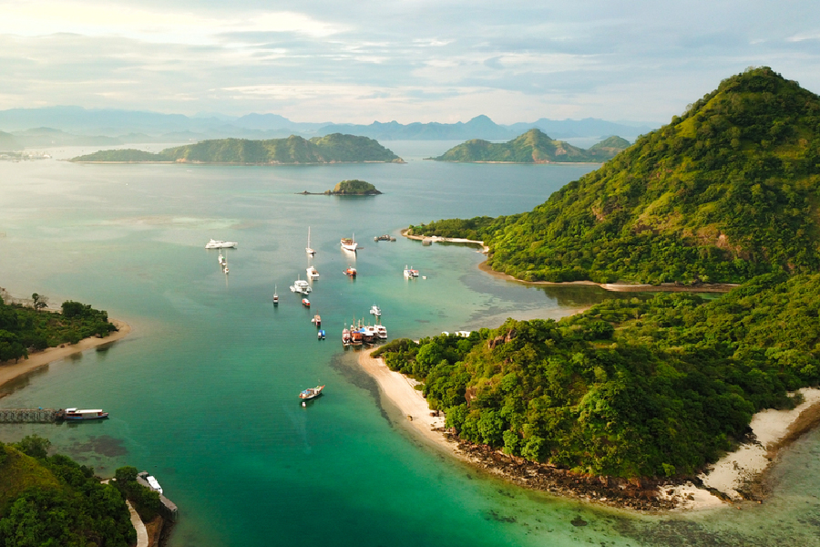 pantai unik dan indah di labuan bajo