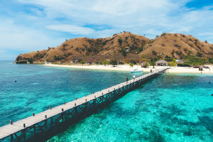 pantai unik dan indah di labuan bajo