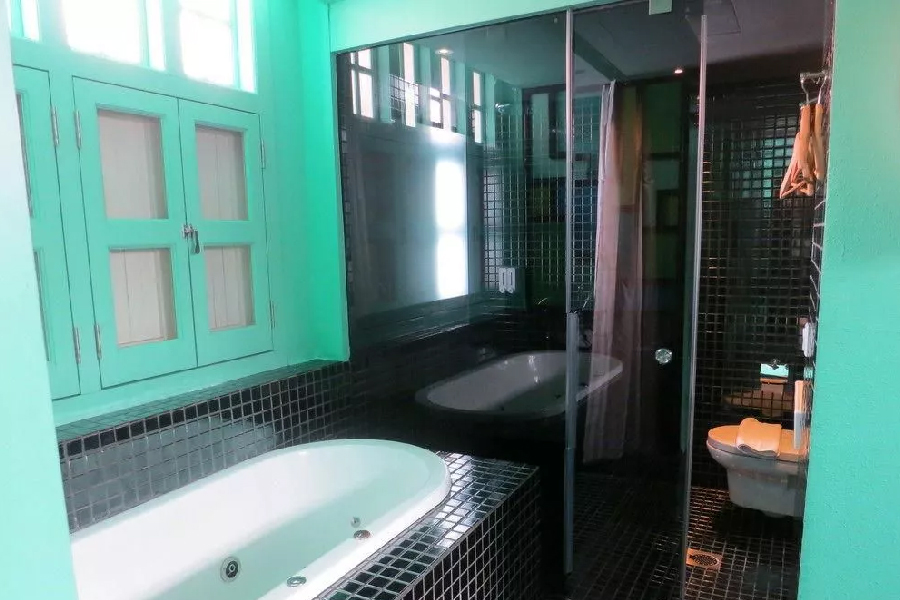 hotel dekat mrt chinatown singapore