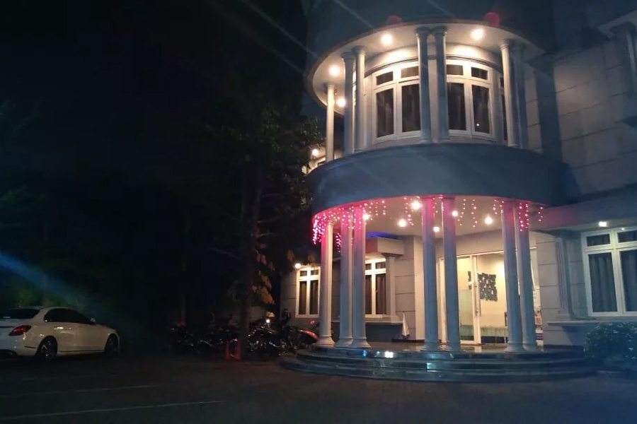 Hotel Dekat Tol Semarang