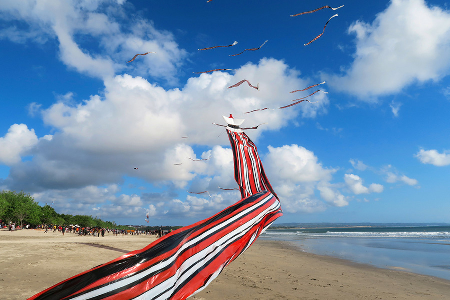 Pantai di Kuta Bali