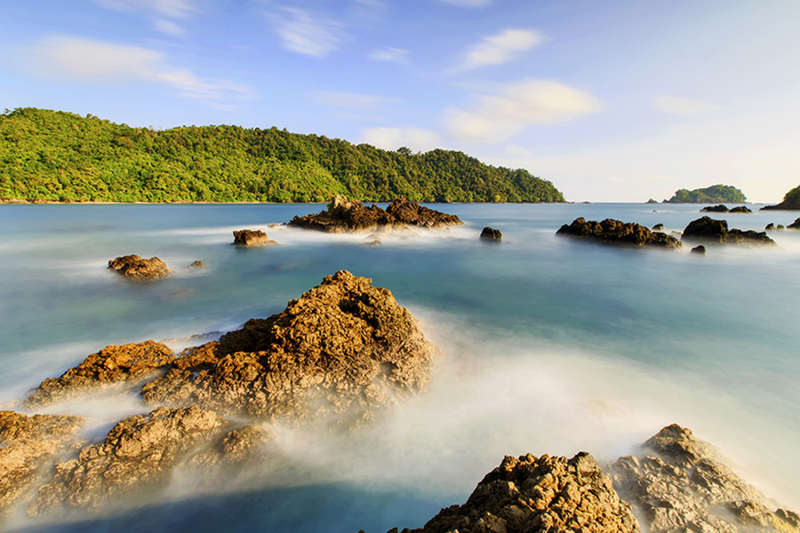 Pantai di Lampung