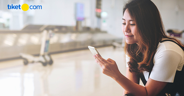 6 Tips Menghemat Baterai HP Saat Liburan