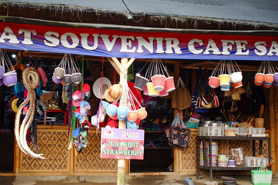 Souvenir shop pujon kidul tourism village
