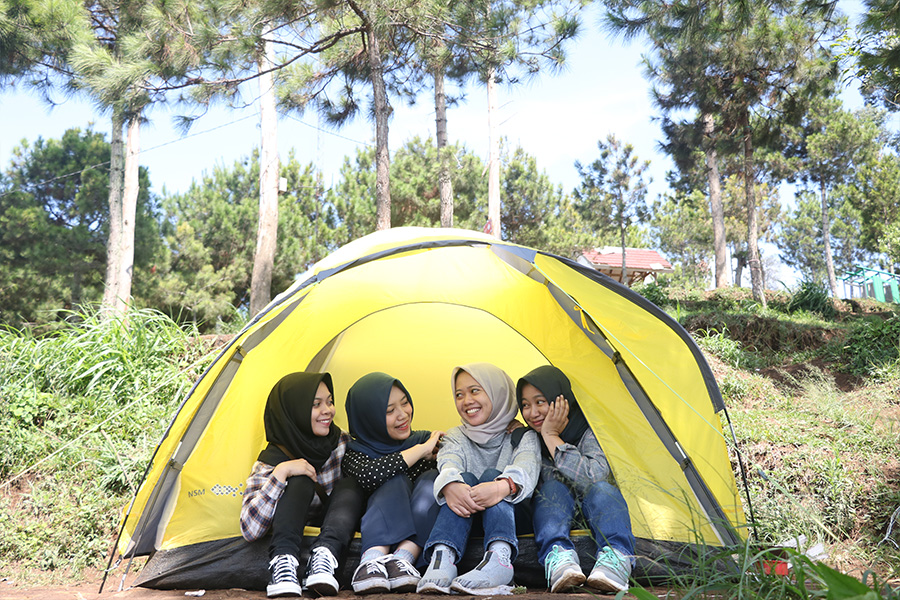 Tenda sudah dipasang oleh Explore Jayagiri, nggak perlu ribet deh!