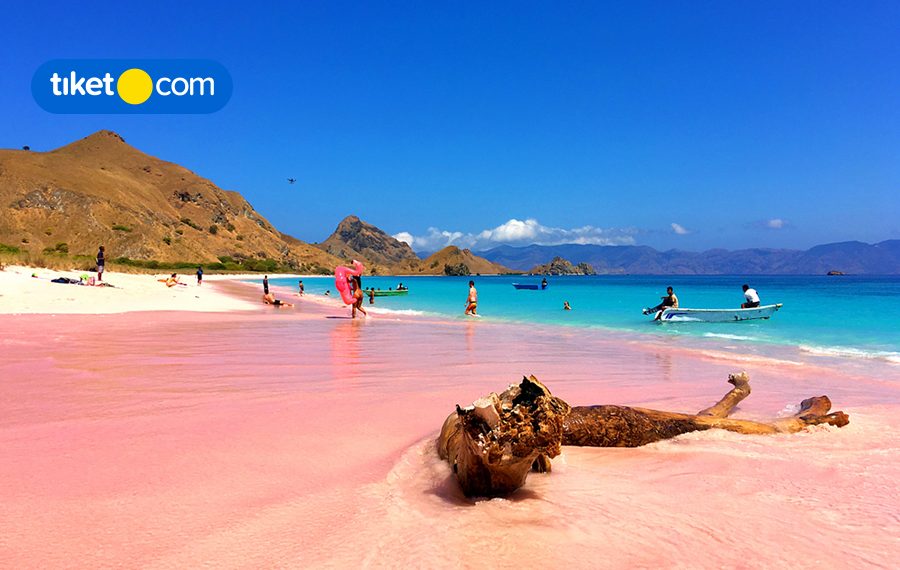 Pantai di Labuan Bajo