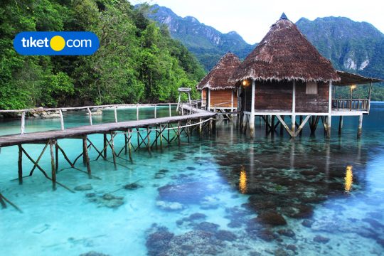 Resort Terapung di Indonesia