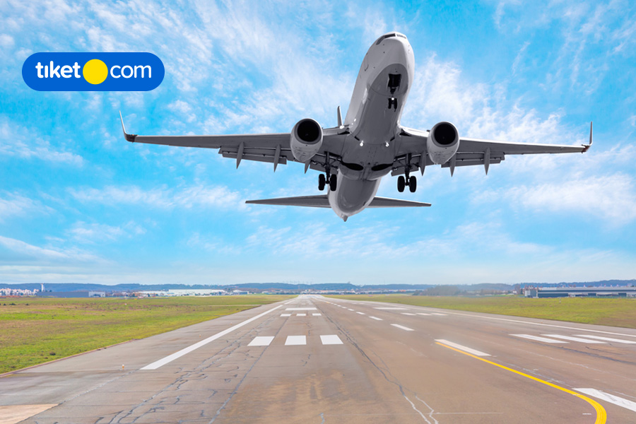 Get Cheap Domestic Flights with Promo 12.12 from tiket.com!