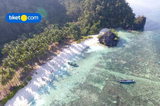 pulau sombori dan kepulauan labengki sulawesi