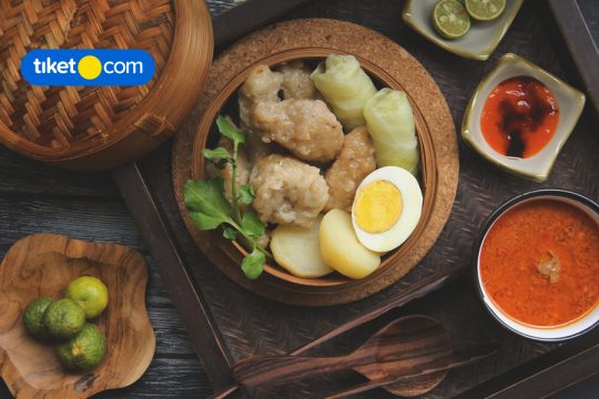 tempat makan bandung 24 jam