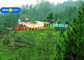A Peaceful and Romantic Retreat in Batu Flower Garden
