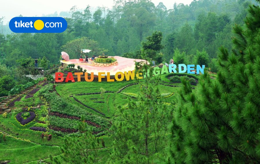 A Peaceful and Romantic Retreat in Batu Flower Garden