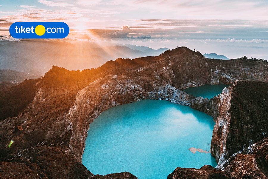 Let’s Plan a Trip to These 10 Beautiful Lakes Across Indonesia