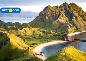 Here are 6 Best Trekking and Cycling Spots in Labuan Bajo!