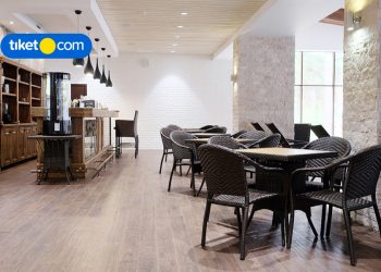 Cafe 24 jam Surabaya