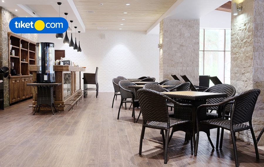 Cafe 24 jam Surabaya
