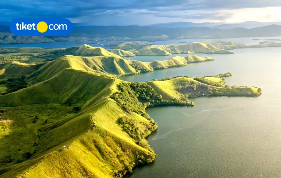 8 Wisata Alam Jayapura yang Menakjubkan, Sayang untuk Dilewatkan!