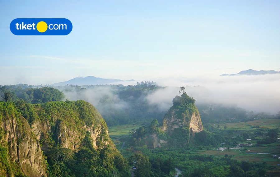 wisata alam sumatra barat trekking