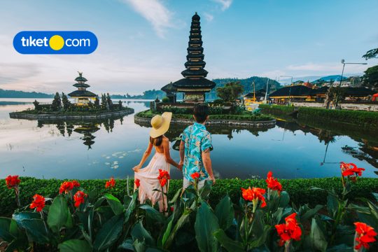 unique lakes in Indonesia