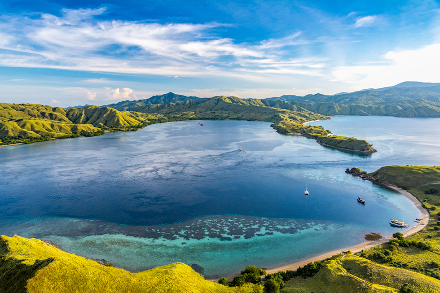 natural views labuan bajo