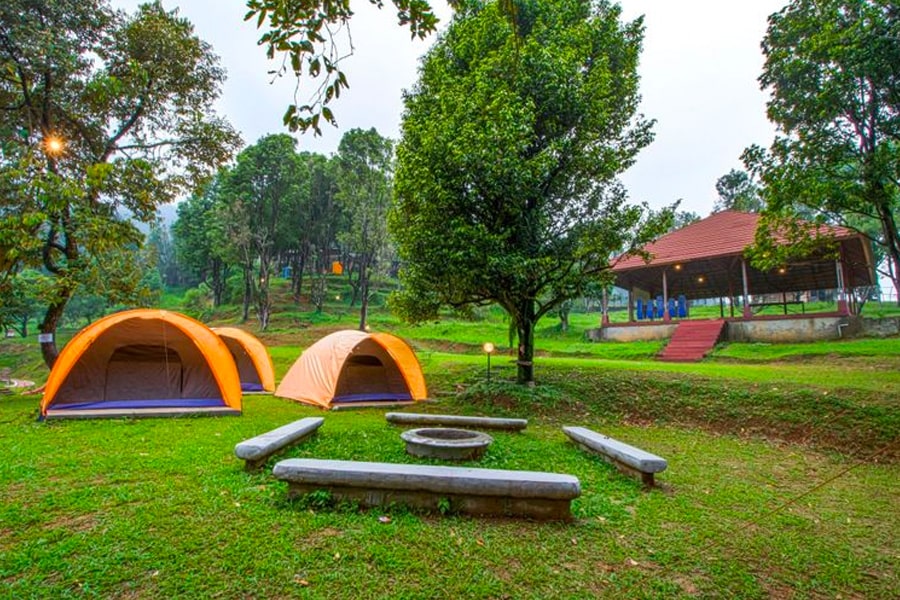 glamping dan penginapan dekat alam di jawa barat