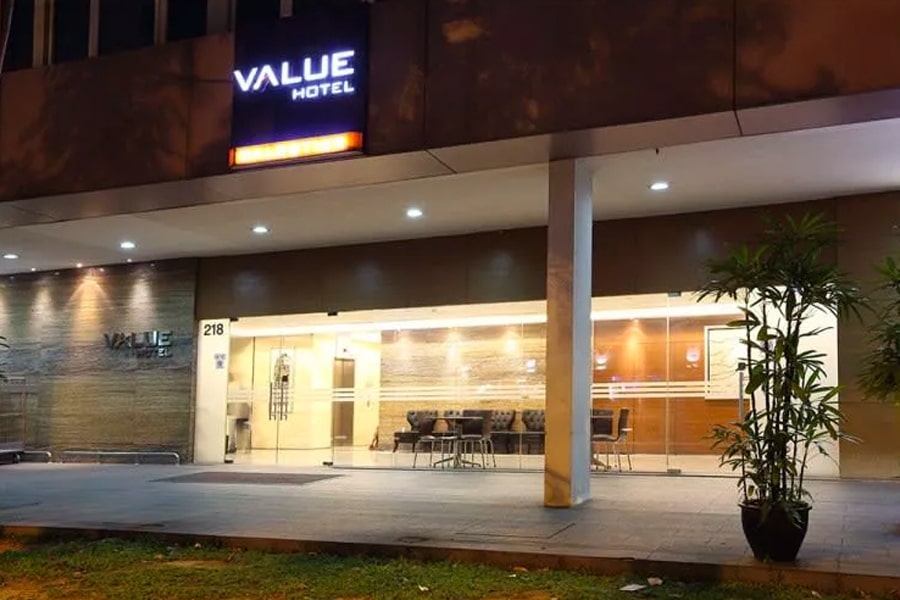 hotels near mrt station singapore