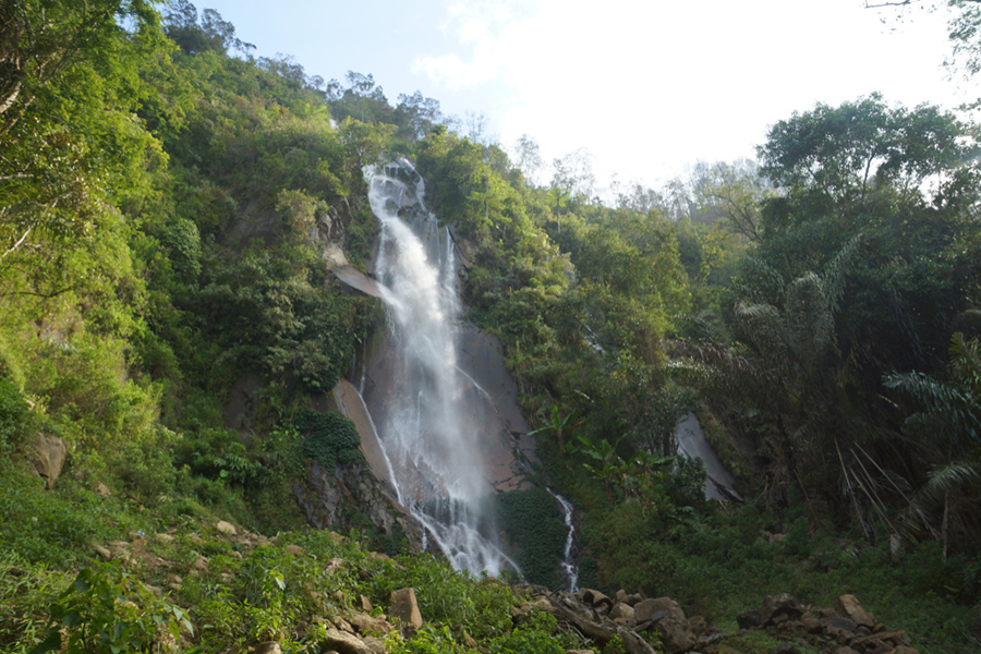 tempat wisata dan hotel di balige toba