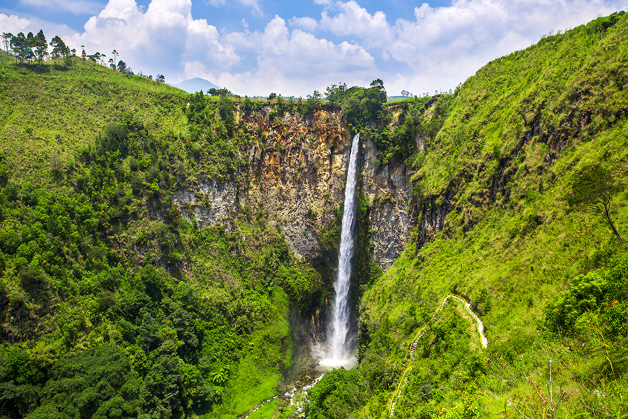 wisata olahraga danau toba