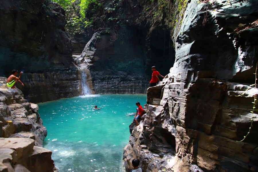 wisata alam sumba
