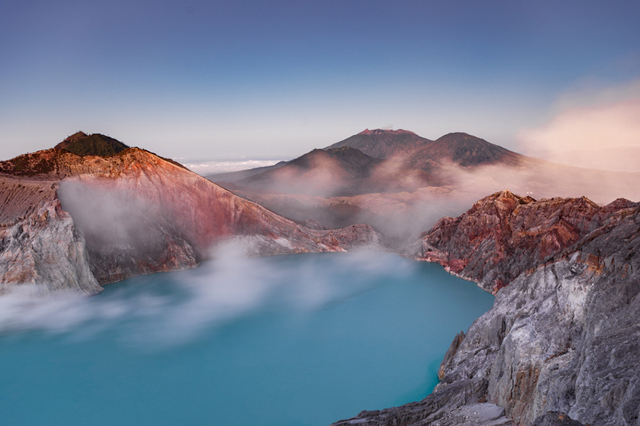 ijen blue fire
