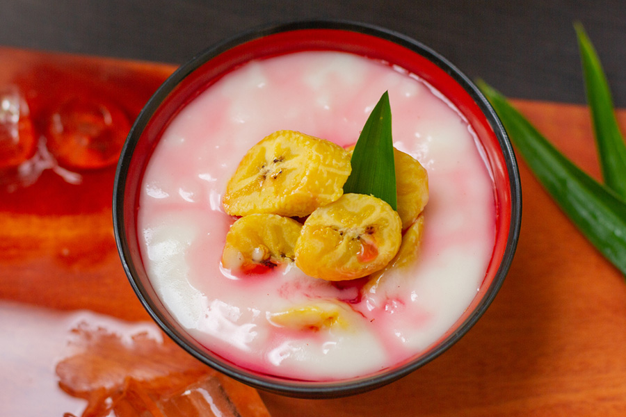 jajanan tradisional Makassar