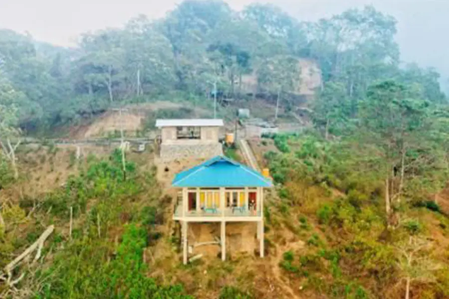 Pemo Village Ende