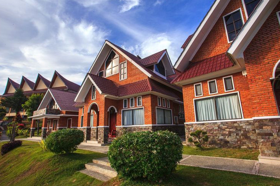 Hotel di Parapat