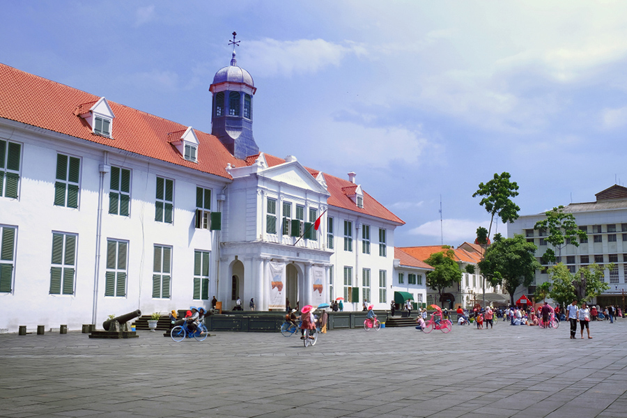 tempat wisata dan hotel roadtrip jakarta solo magelang