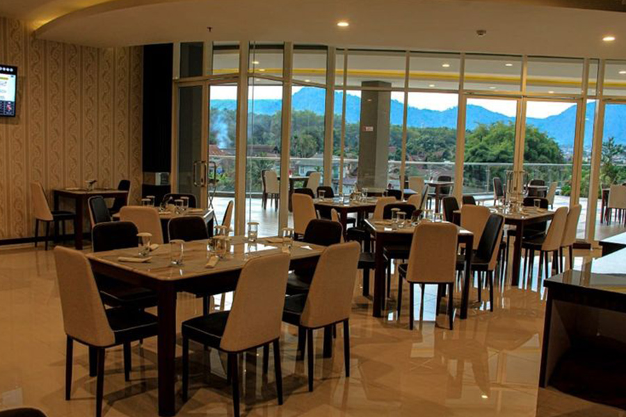 tempat wisata dan hotel di balige toba