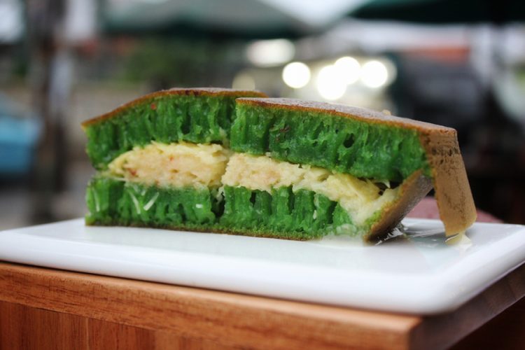 martabak enak bandung