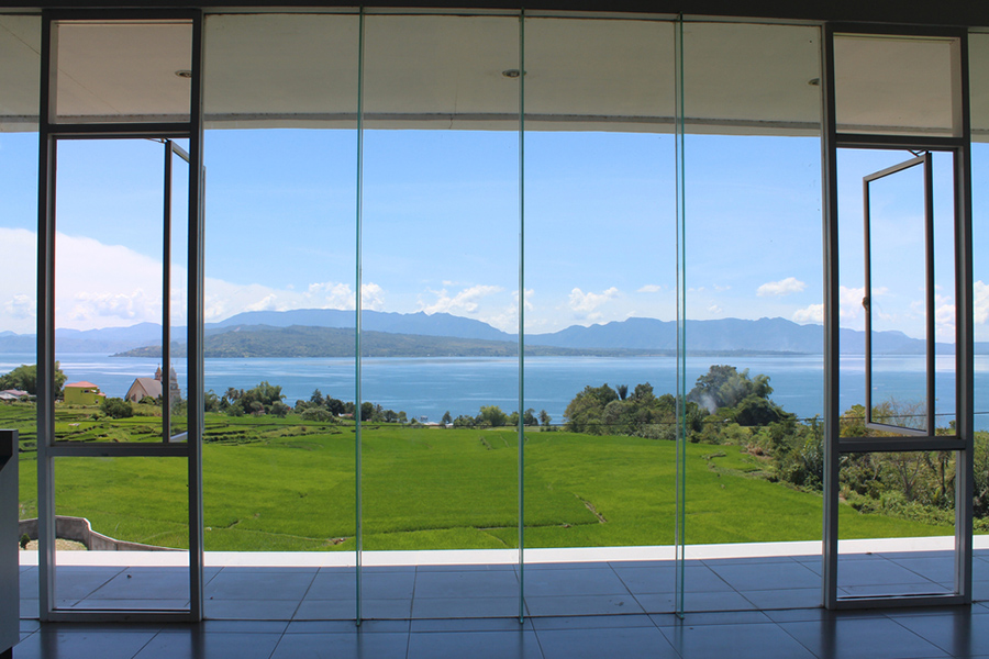 tempat wisata dan hotel di balige toba