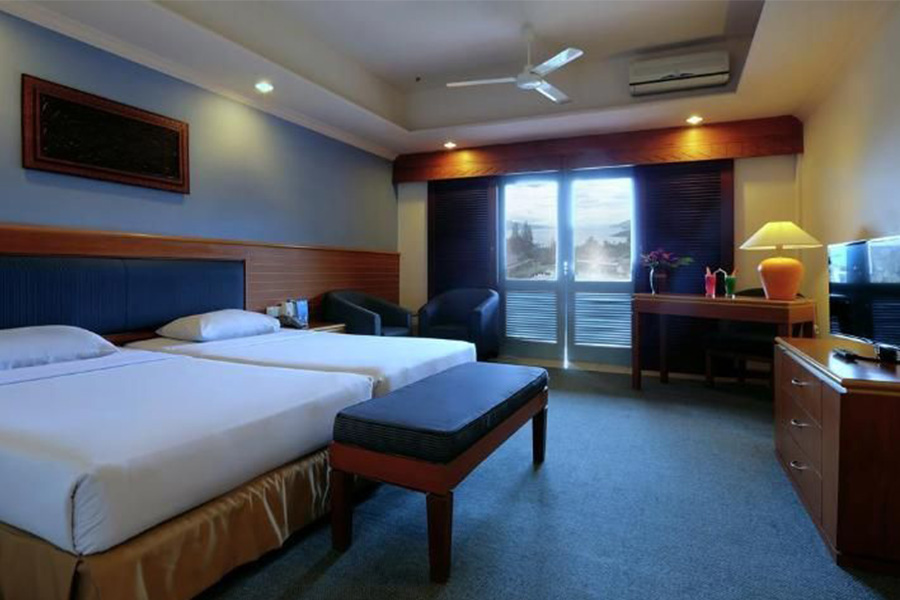 Hotel di Parapat
