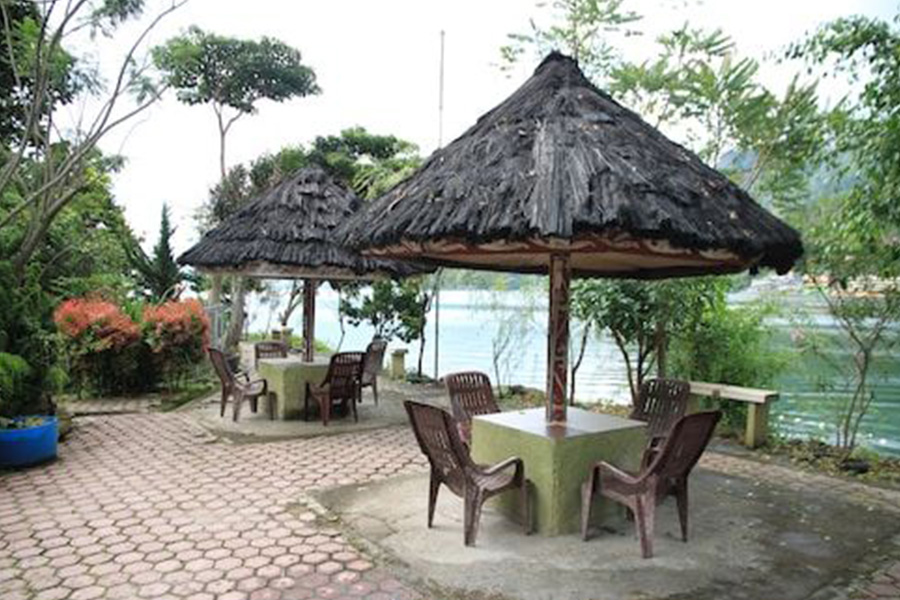 Hotel di Parapat