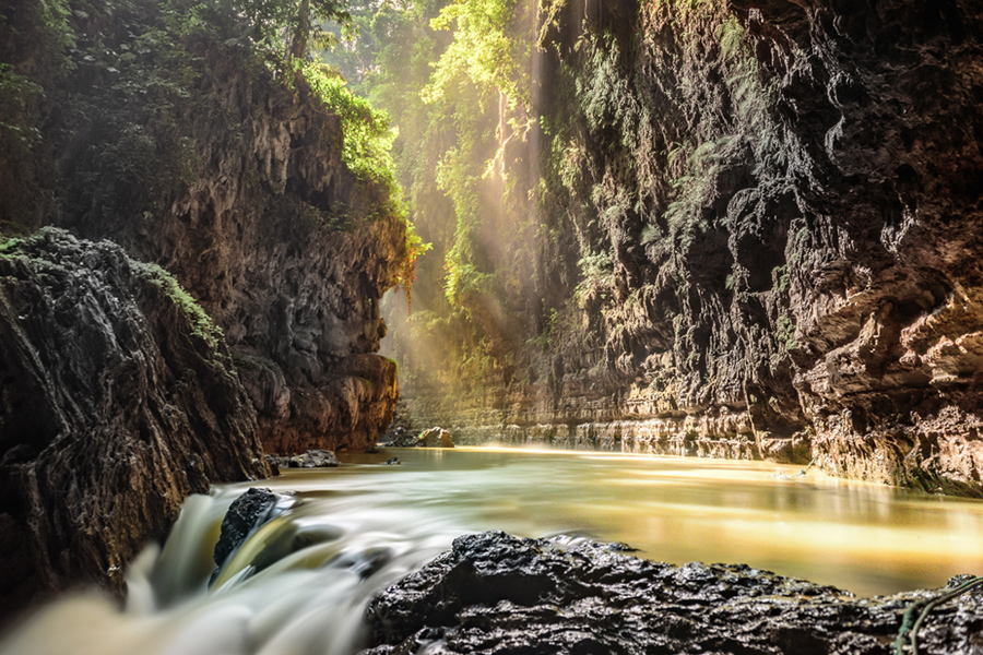 Road Trip Indonesia - Green Canyon