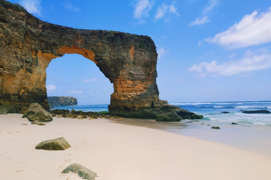 wisata alam sumba