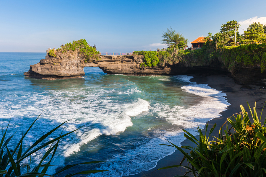 Pura Batu Bolong