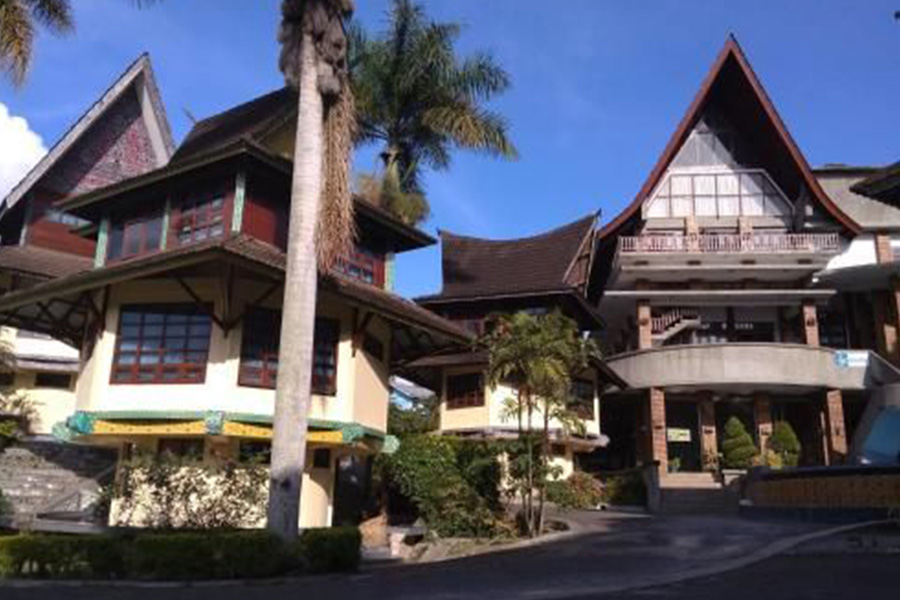 Hotel di Parapat