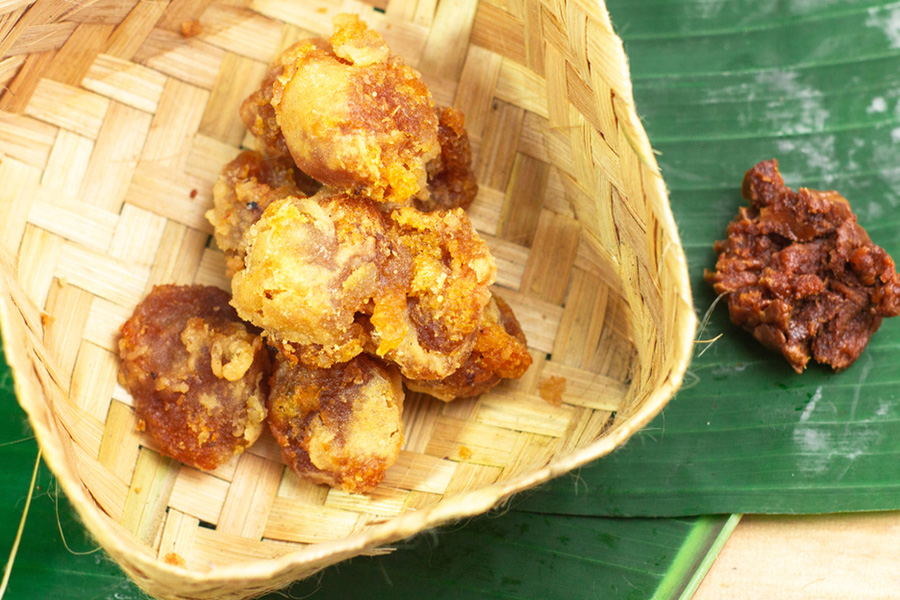 jajanan tradisional Makassar