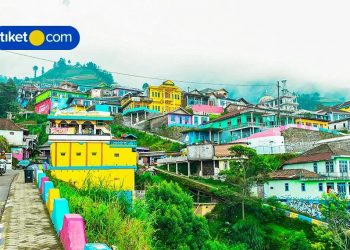 Visit Butuh Kaliangkrik in Magelang & Witness the Unique Panorama of Nepal van Java