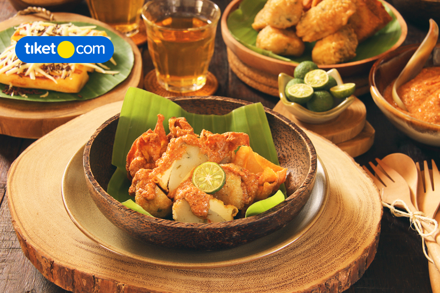 Asli Bikin Nagih! 8 Kuliner Legendaris di Bandung Ini Wajib Dicoba