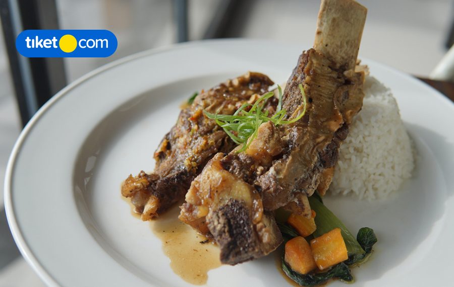 10 Kuliner Khas Makassar yang Nggak Boleh Kelewatan Buat Dicoba!