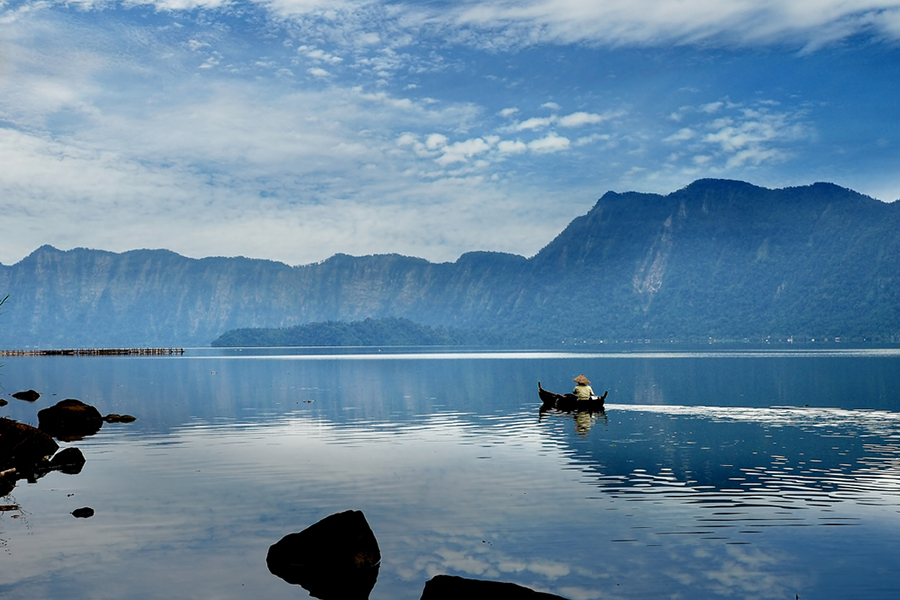 wisata alam sumatra barat trekking