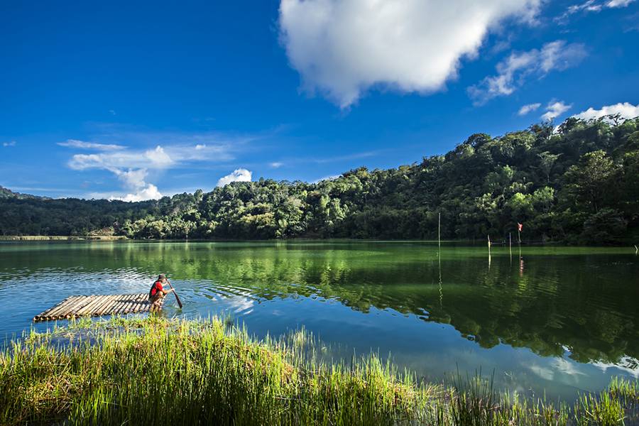 unique lakes in Indonesia