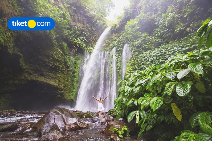 Enchanting Waterfalls in Lombok with Scenic Views Around!